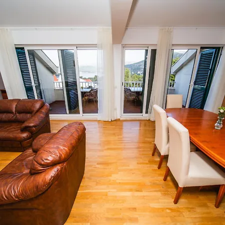 Pervanovo Apartments With Free Parking-2