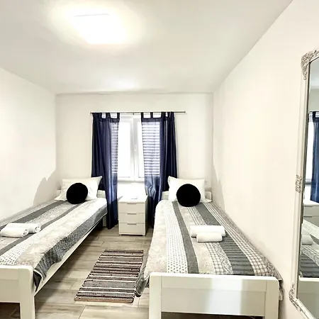 Apartments Monica-3