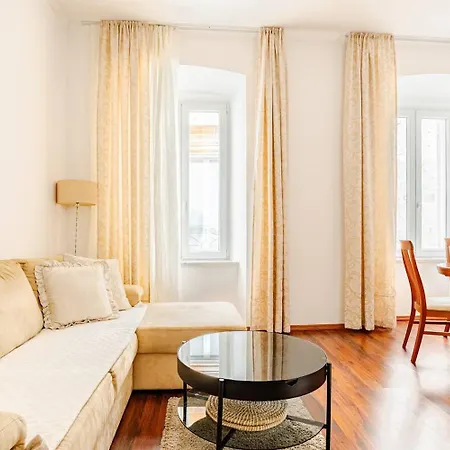 Apartment La Petite-3