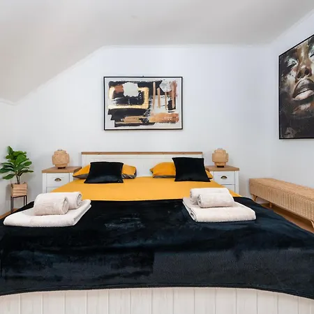 Apartment Ira-3