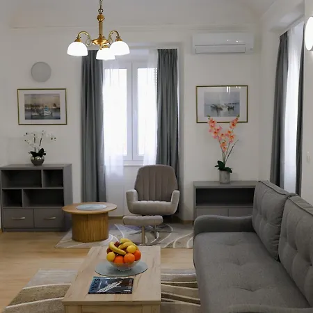 Anima Mea Old Town Apartments-2
