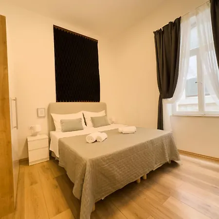 Apartment Lucic Old Town-2