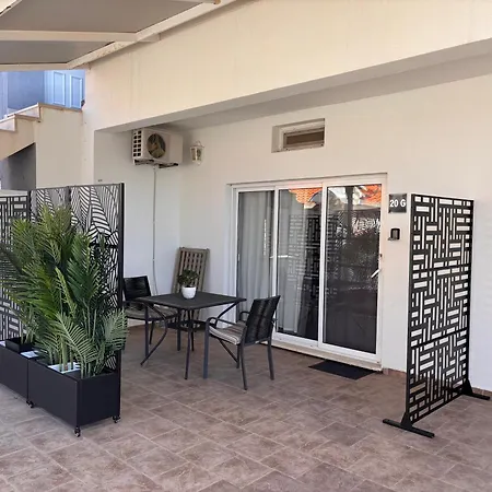 Studio Apartment Luxe-2