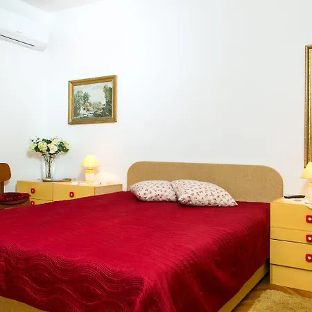 Apartments Mare-2