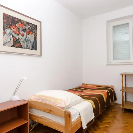 Apartments Mare-3
