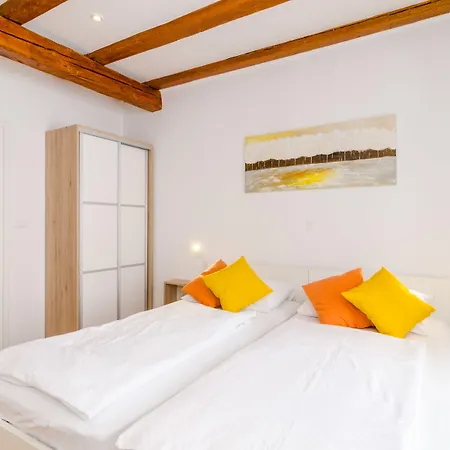 Apartments Raic-2