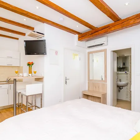 Apartments Raic-3