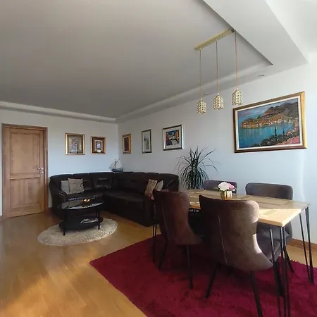 Apartment One , Sea View , Free Parking-3