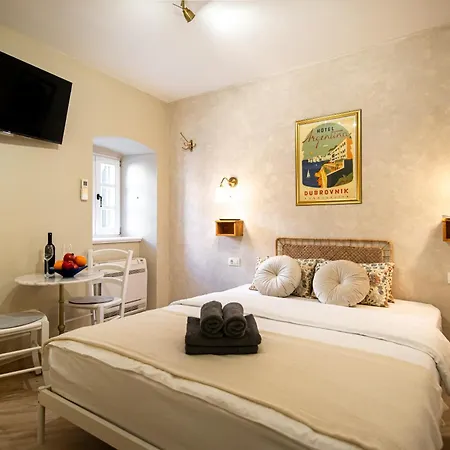 Ragusa City Walls Apartments-2