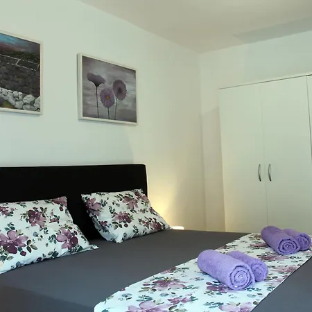 Cozy Apartment Skalini-2