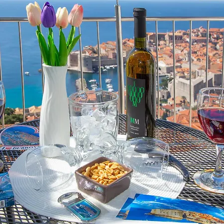 Apartment Relax And Holiday Stunning Old Town View-3