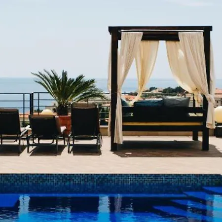 Residence Top Location Apt. 1 Marghareta With Sea View-2