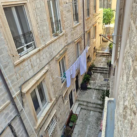 Luxury Apartment Lina - III-2