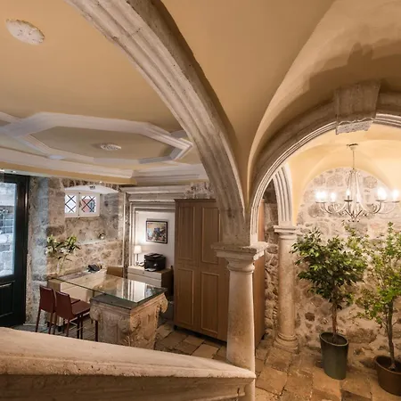 Palmotta Palace-3
