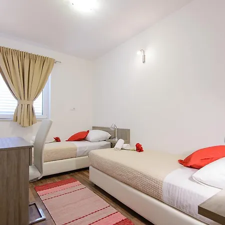 Apartment Violeta 1 With Private Terrace-3