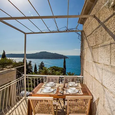 Sea View Apartment Beatrice By Irundo-2