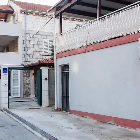 Apartments Gravosa- Free Parking-2