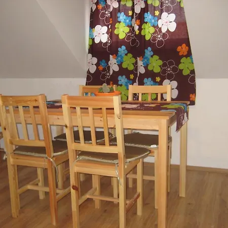 Nest Apartment-2