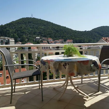 Apartment Sandra Free Private Parking-2
