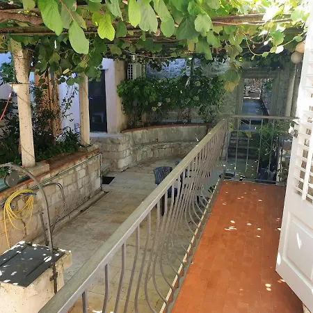 Old Town Garden Room-2