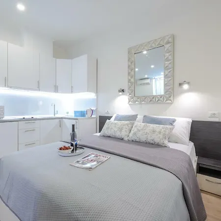 Jadranka Studio Apartments-3
