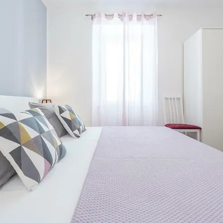 Fora Apartments-3
