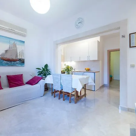 Luxury Apartments-3
