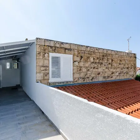 Apartments A&M-3