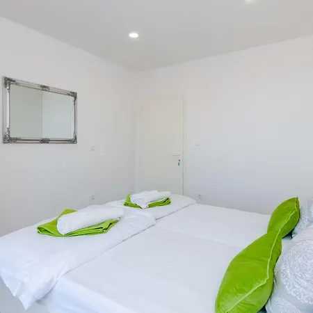 Apartments A&M-2