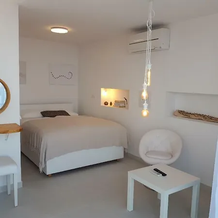 Alto Rooms And Apartments-3