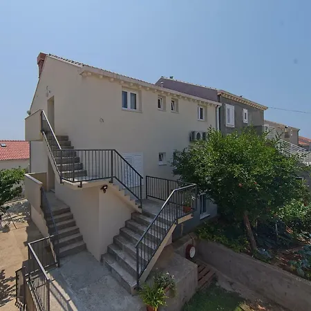 Apartment Dvina-2