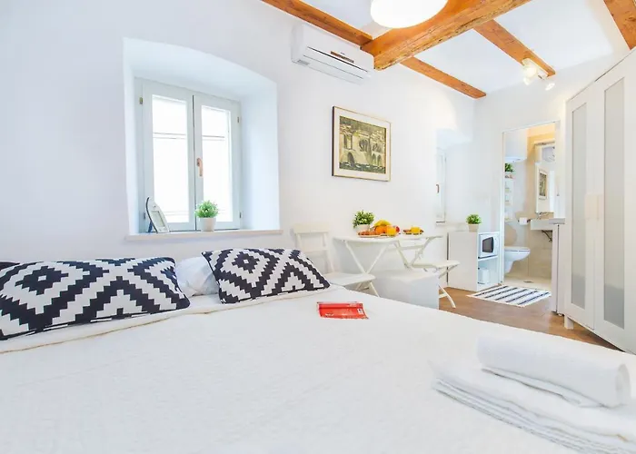 City Walls Studio Apartments By Irundo Dubrovnik