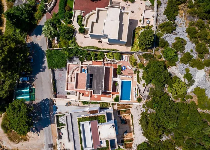 Villa Borna Apartments With Free Parking Dubrovnik