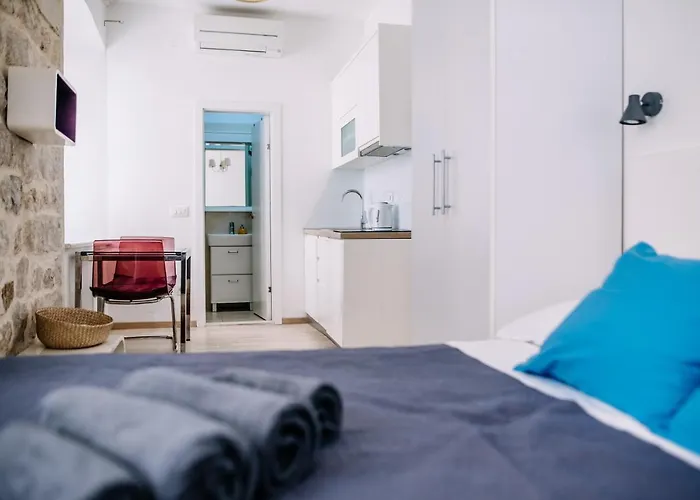 Amorozo Apartments By Duhomes Dubrovnik