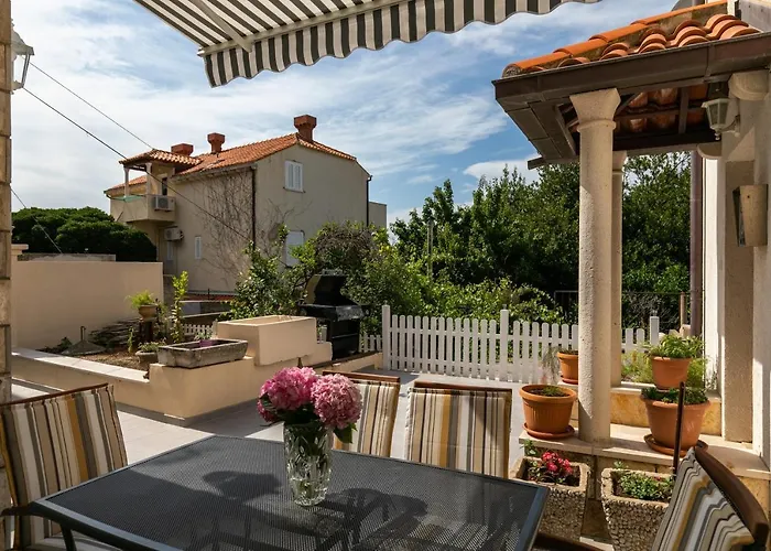 Apartment Tonka - Two Bedroom Apartment With Partial Sea View Dubrovnik
