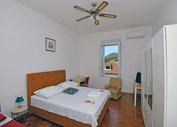 Spacious Room With A Panoramic View Of Harbor Dubrovnik
