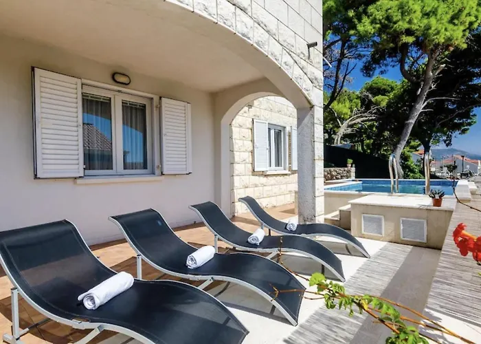Wave N' Sea Apartment With A Private Pool Dubrovnik