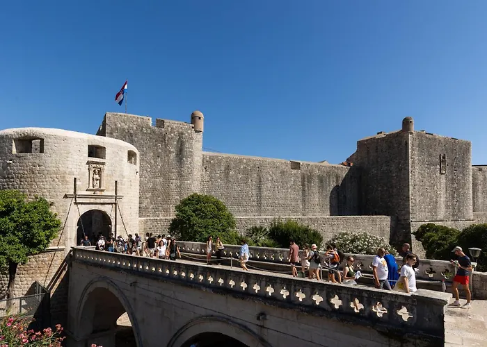 Seistanca Lux -Old City Entrance Dubrovnik