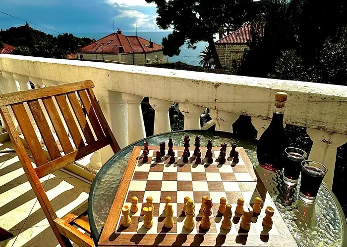 Two-Bedrooms Apartment With Balcony And Sea View,Near Old Town Dubrovnik