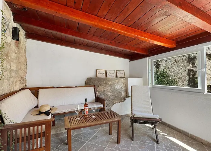 Bakaric Deluxe Apartment With Terrace Dubrovnik