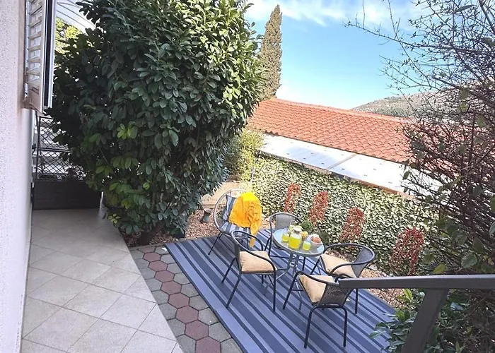 Cozy Apartment Kesovija Near Old Town Dubrovnik